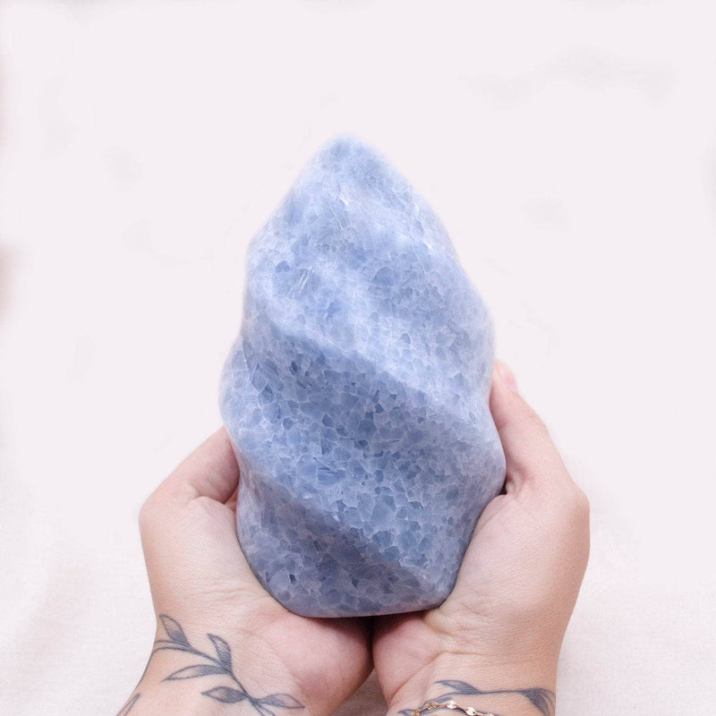 #4 BLUE CALCITE swatch