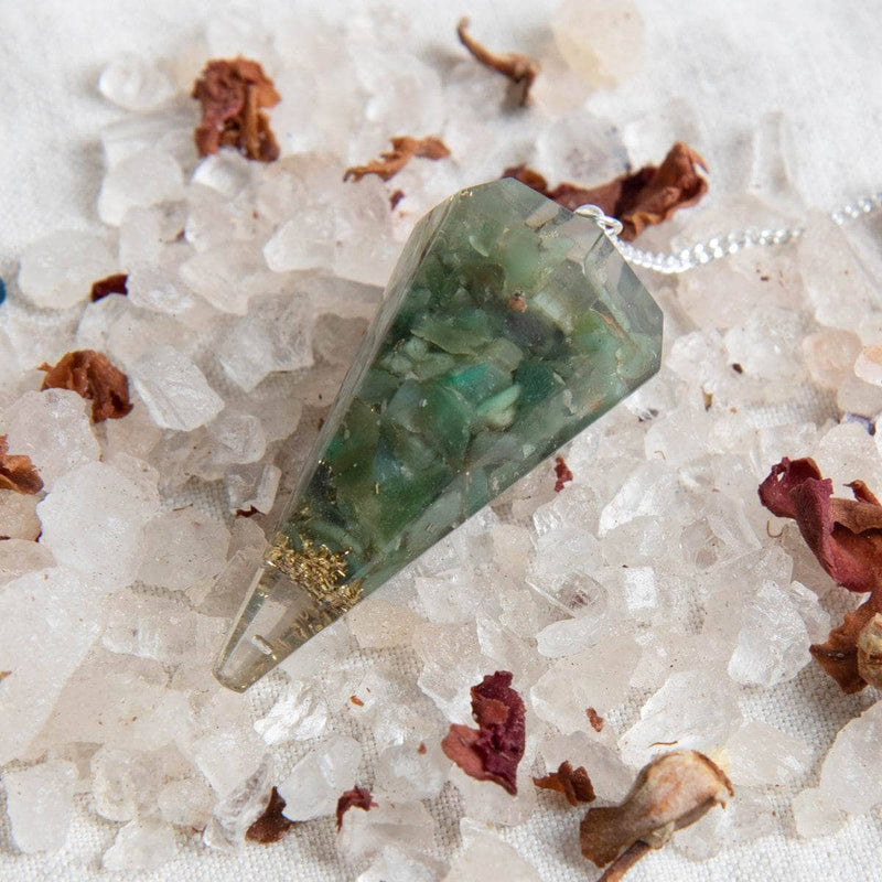 Geen Aventurine swatch