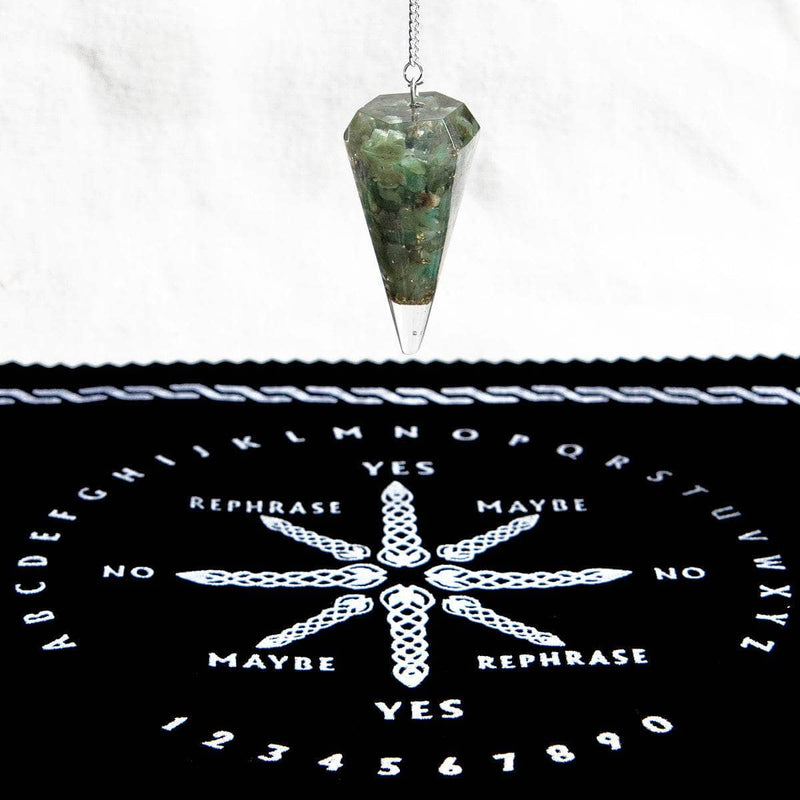 Geen Aventurine swatch