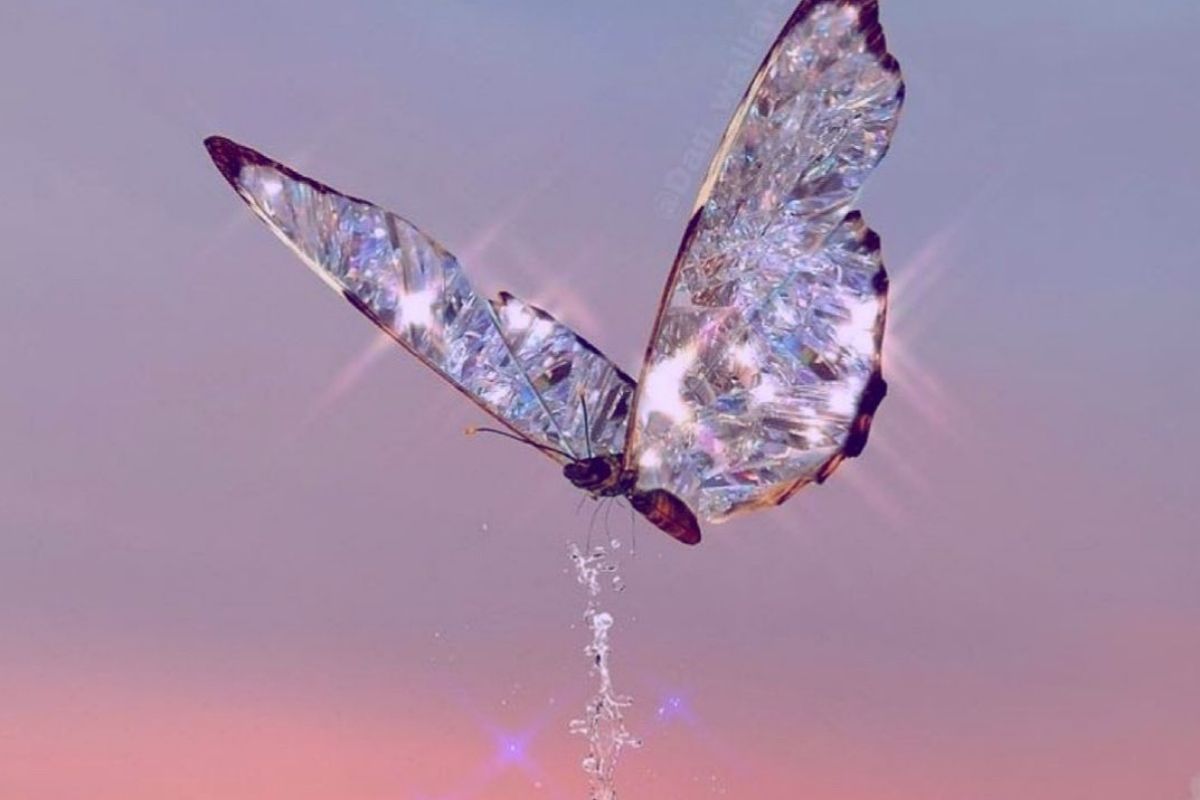 Crown Chakra Stones: 13 Essential Crystals For The Sahasrara, image size:1200x800