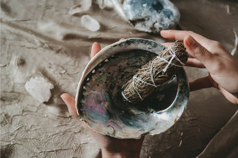 A-Z Guide For Burning Sage: History, Benefits, & How-To Smudge!