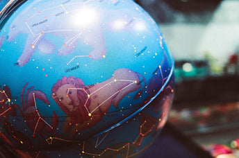 Vedic Astrology vs Western Astrology: All You Need to Know