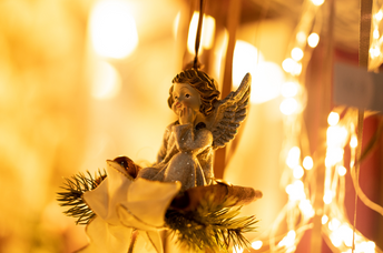 Angel Number 55: Meaning & Significance for Love & More!