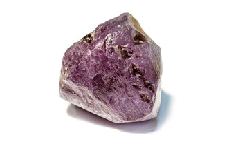 Alexandrite Crystals & Gemstones: Names, Meanings & Benefits