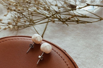 Pearl Meaning: Healing Properties, Uses, & Benefits