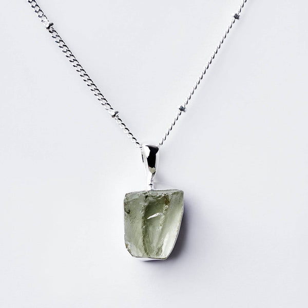Pendentif Améthyste Verte Or 18 Carats – Fabriqué Main, Pierre Naturelle – Collier Serti Bezel